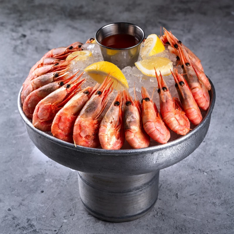 Северные креветки на льду