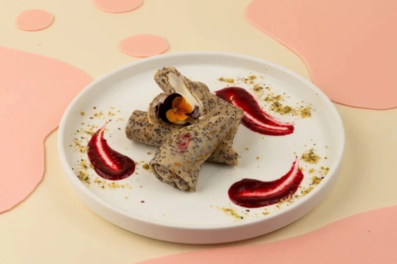 Блины маковые с кремом из маскарпоне