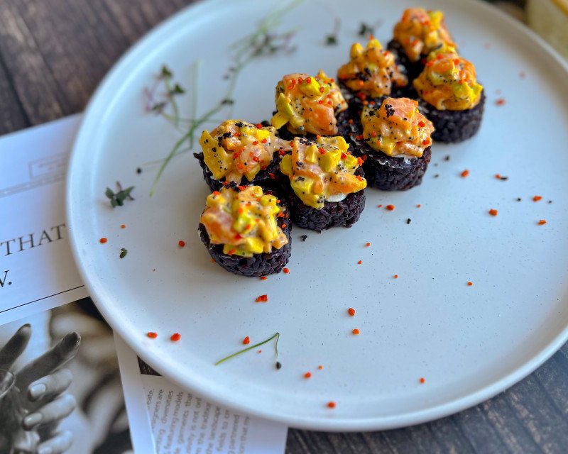 ролл Блэк Мун