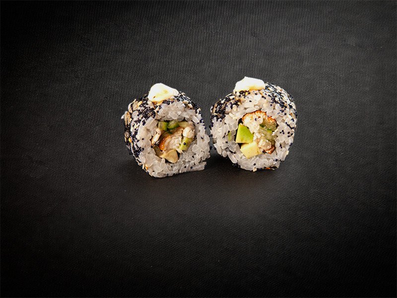 26 Калифорния в кунжуте с угрем 190 гр