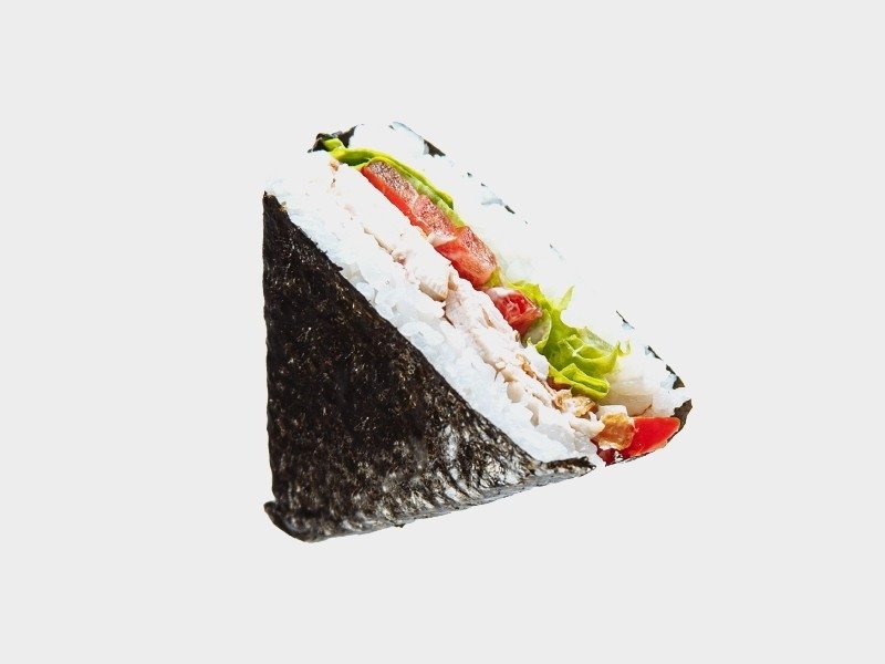 Онигири Чикен кунсей 130 гр