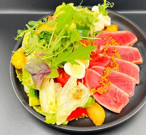 Салат с Тунцом и Овощами