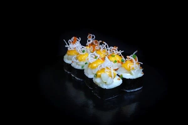 Запеченный ролл с крабом и гребешком (8 шт) 