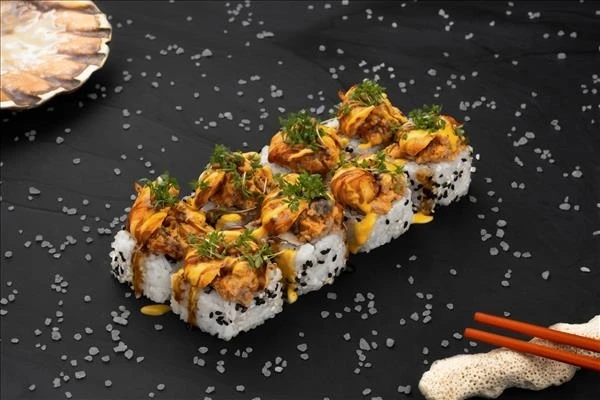 Угорь с жареной креветкой