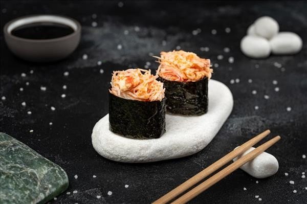 Гункан с камчатским крабом 2 шт