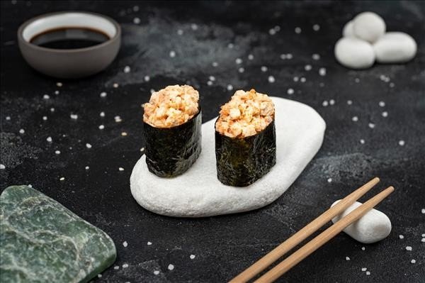 Гункан с угрем 2 шт