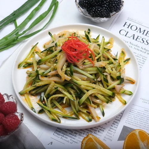 Кальмары с огурцами