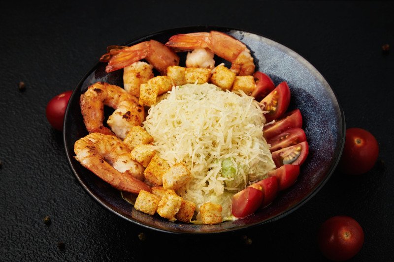 ЦЕЗАРЬ С КРЕВЕТКАМИ 