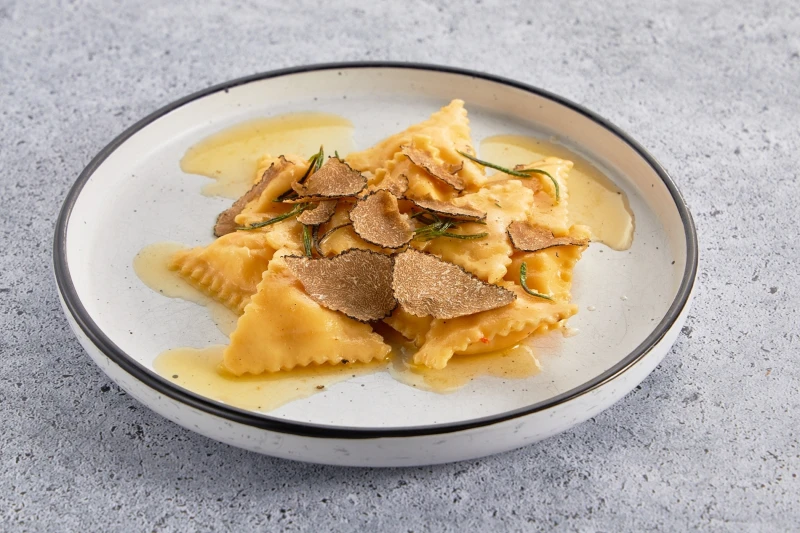 Равиоли Трюфель в сливочном соусе с розмарином