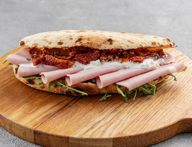 Панино с мортаделлой