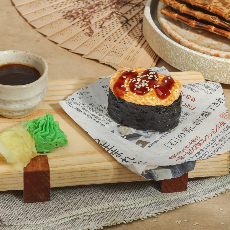 Запеченный гункан с крабом