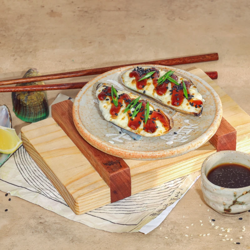 Мидии в сливочном соусе  2шт