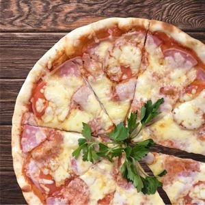 Пицца Ветчина с помидорами  1+1