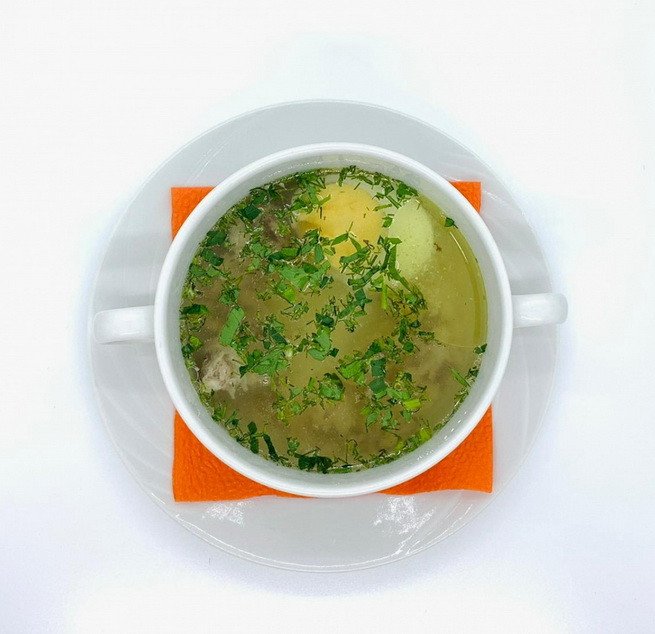 Куриный бульон с яйцом