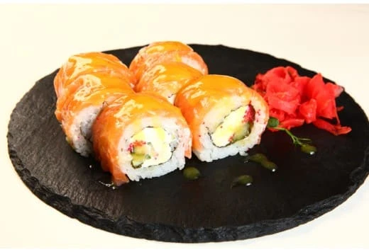 Лосось с соусом манго