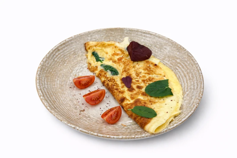 Сырный омлет со шпинатом