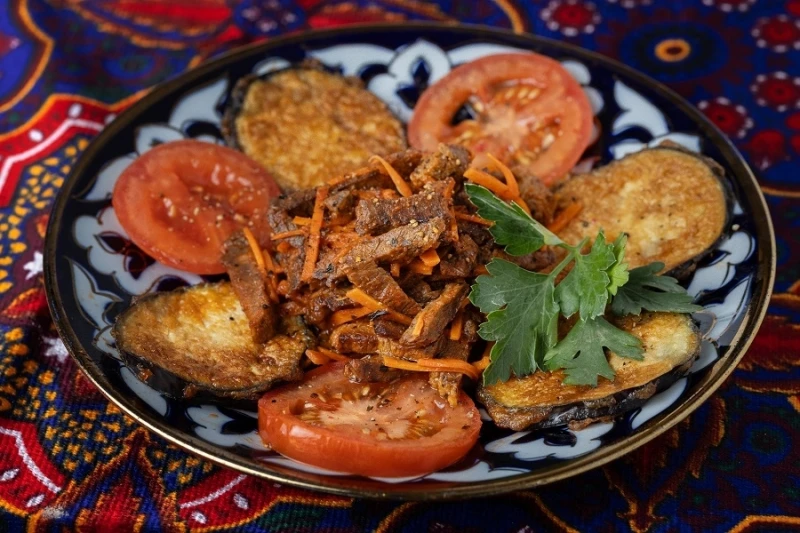 Вырезка с баклажанами