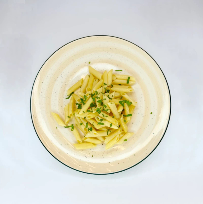 Макароны отварные с соусом