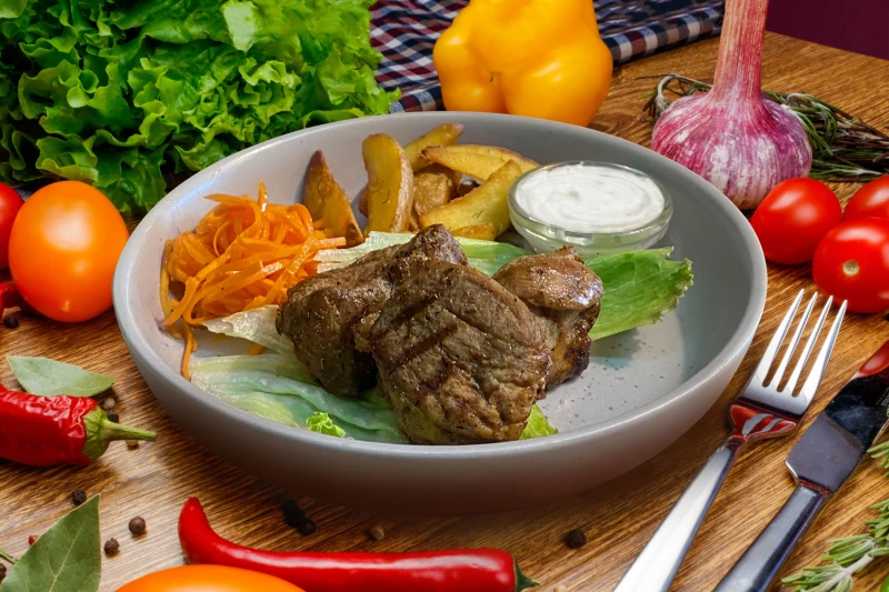 Шашлык из свинины по-домашнему