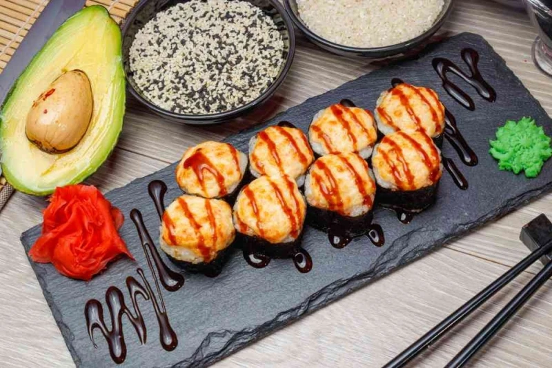 Ролл "Запеченный краб"