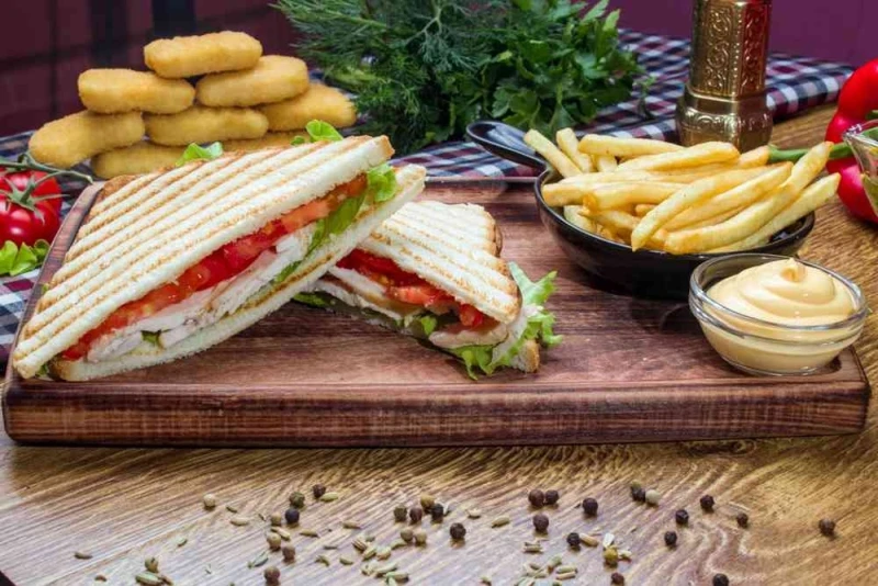 Сэндвич пшеничный с курицей