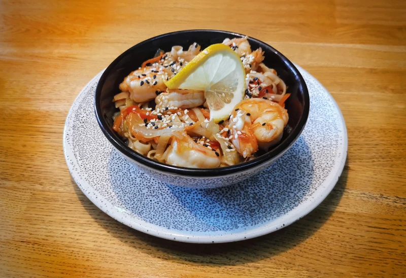 Удон с креветками