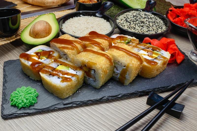 Горячий ролл "Сегун"