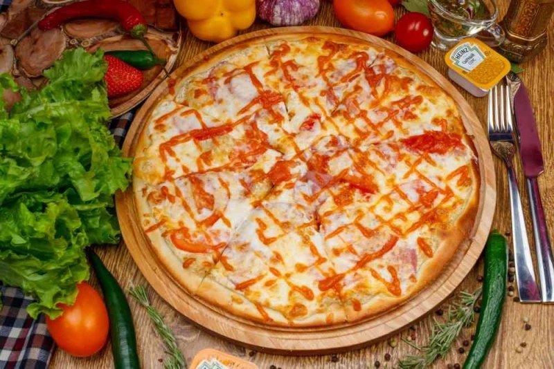 Нежная с ветчиной 30 см