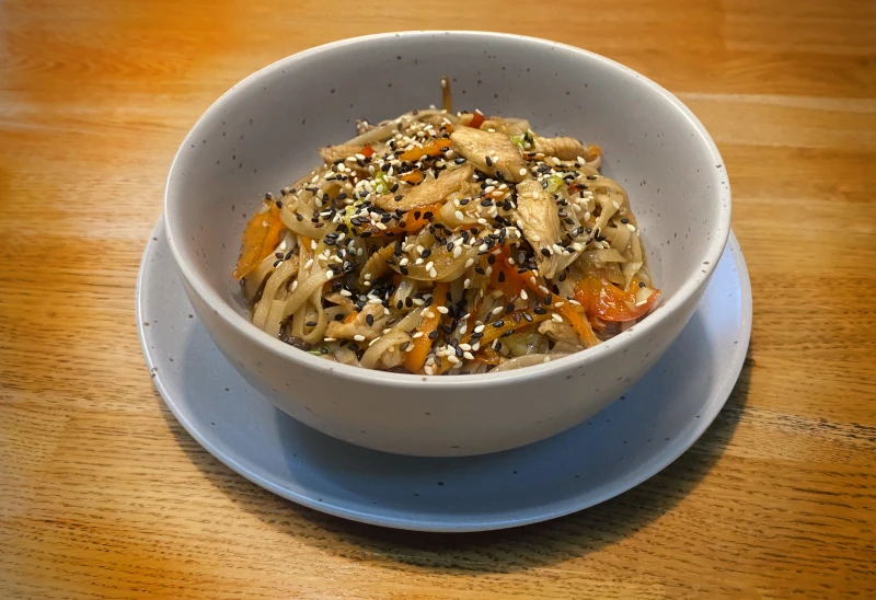 Удон с курицей