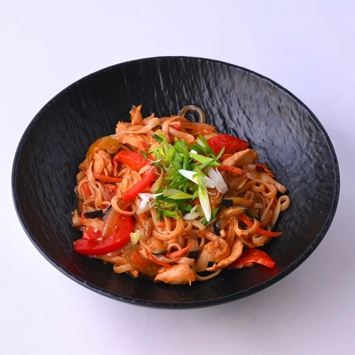 Лапша удон с курицей