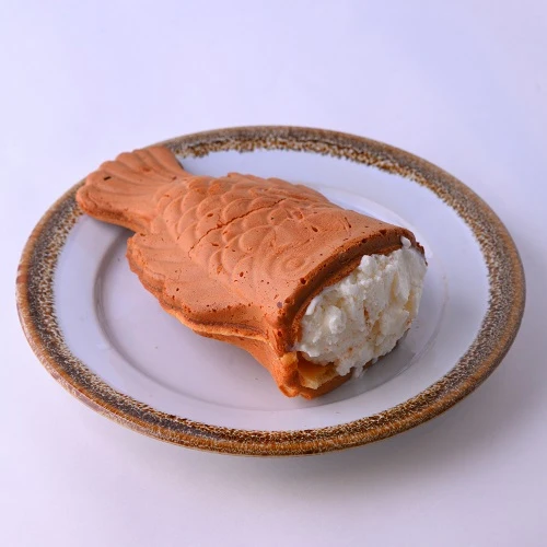 Вафли с мороженым