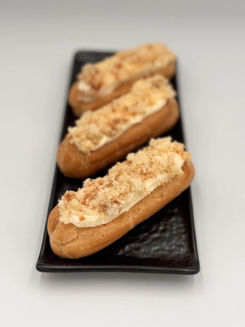 Эклер ванильный 