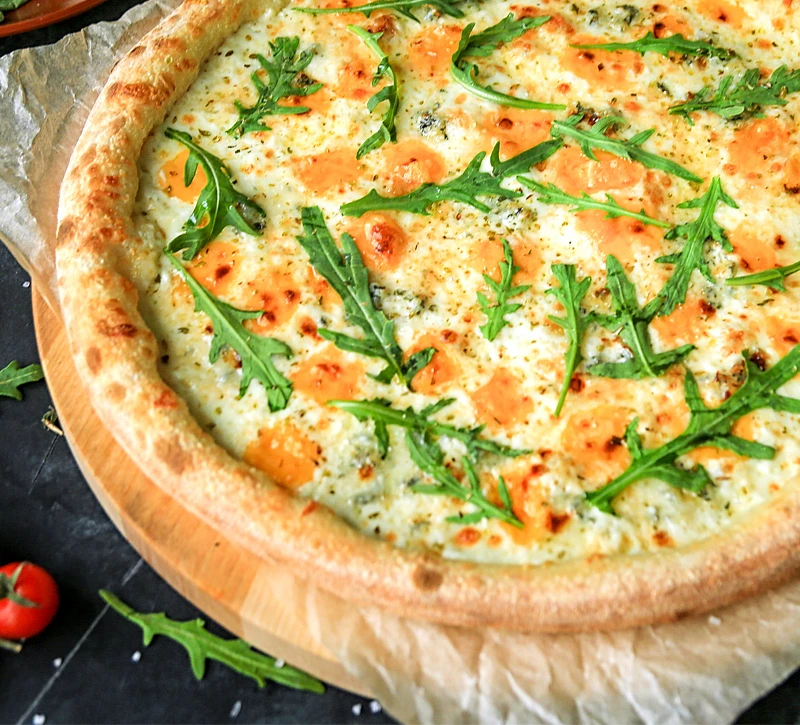 Пицца "Четыре сыра"        (время приготовления от 20 минут) 