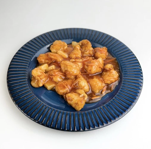 Куриное филе с ананасами