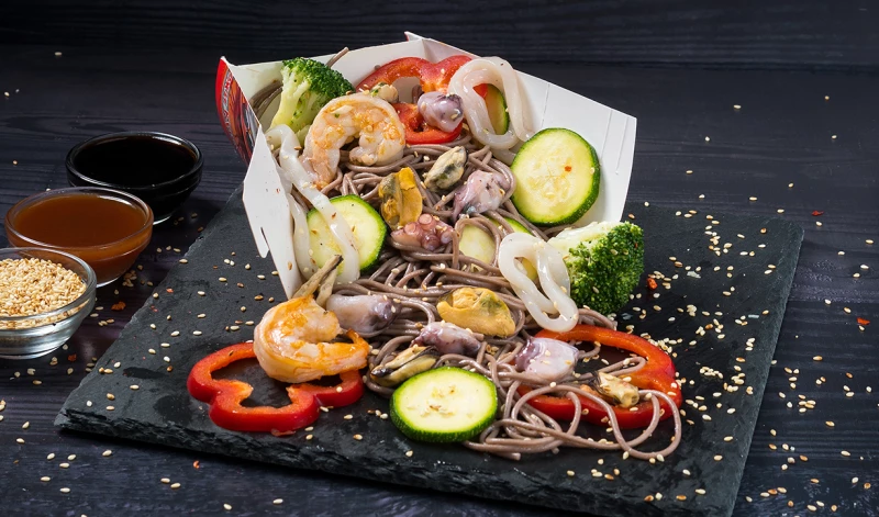 Морепродукты в соусе терияки