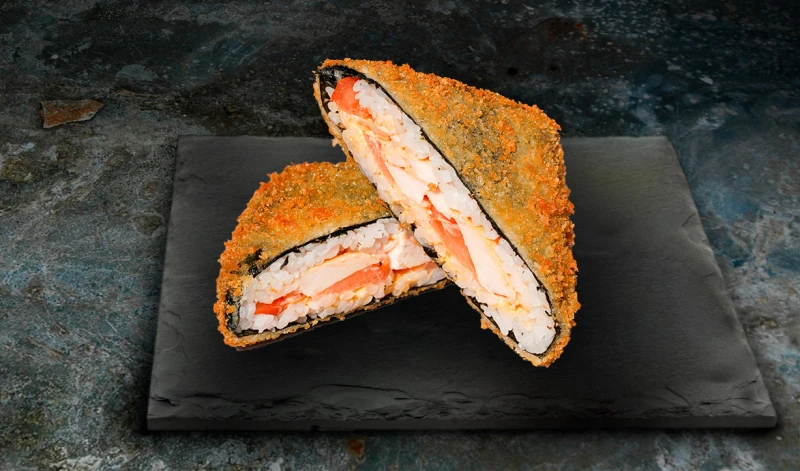 Онигири с курочкой темпура
