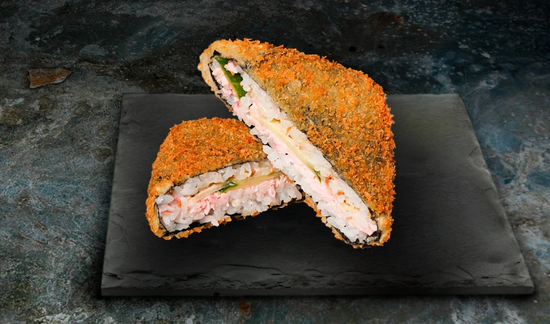 Онигири с крабиком темпура