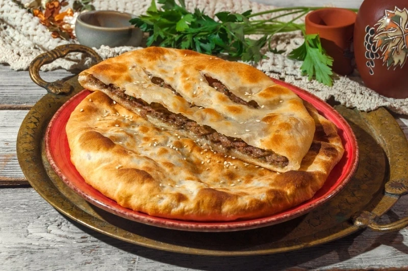 Грузинский пирог Кубдари 350 гр 