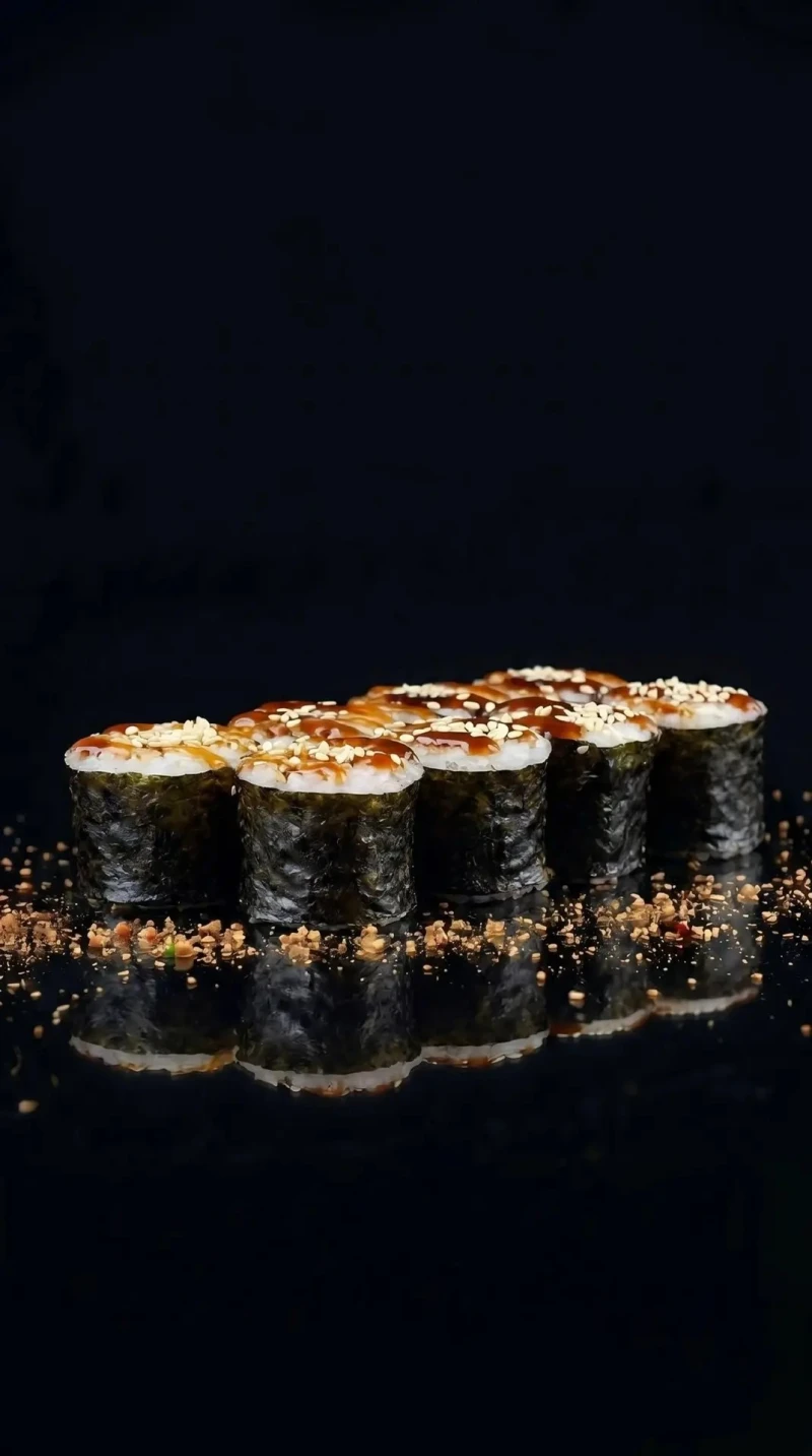 Маки ролл с угрем