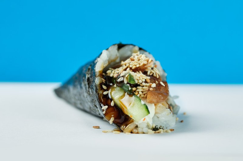 Хэндролл с угрем