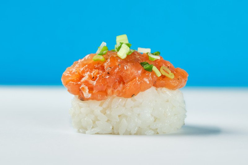 Рубленный лосось слабой соли