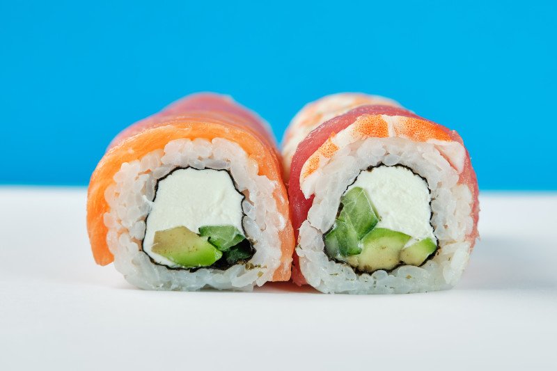 Филадельфия с лососем, тунцом, креветкой