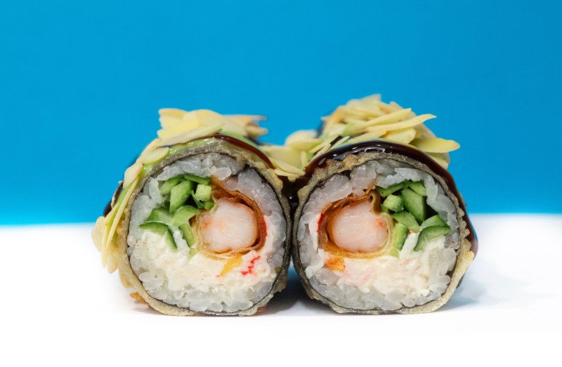 Темпура кранч креветка и васаби