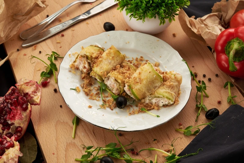 Рулеты из кабачка