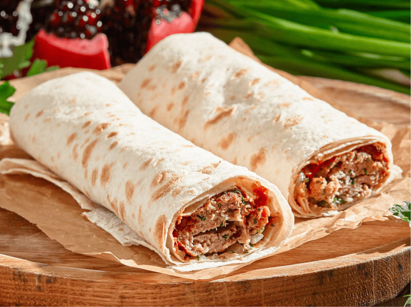 Люля-кебаб из баранины в лаваше