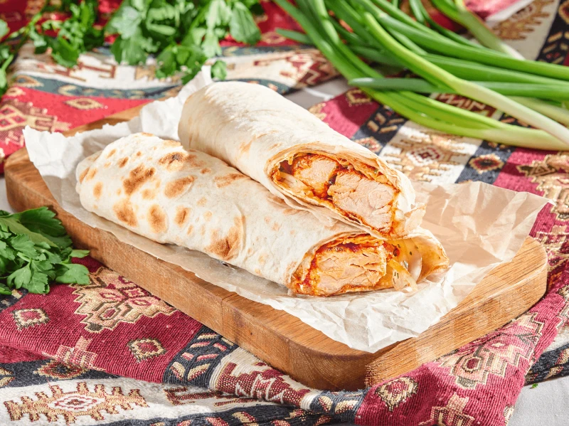 Шашлык и люля в лаваше