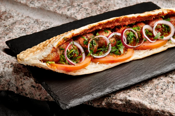 Люля-кебаб говядина в хрустящей булочке