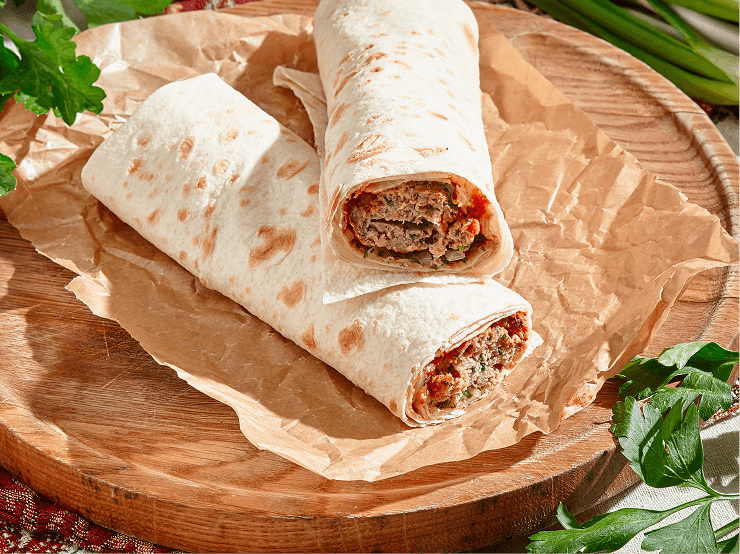 Шашлык и люля в лаваше