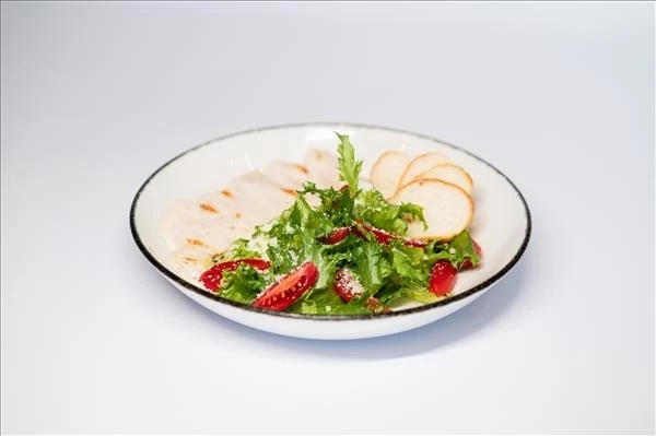 Салат Цезарь  с курицей 