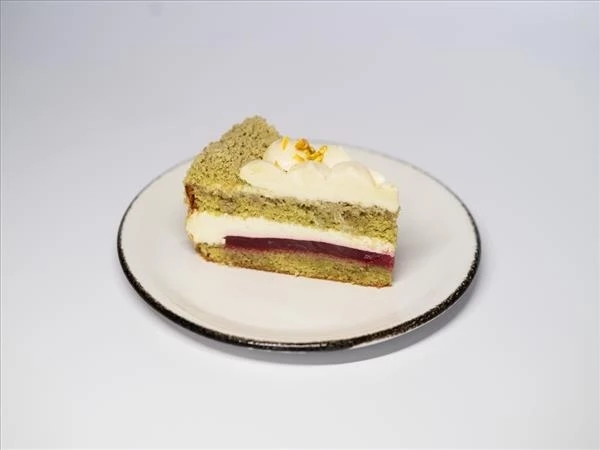 Пирожное Фисташковое с малиновым конфи